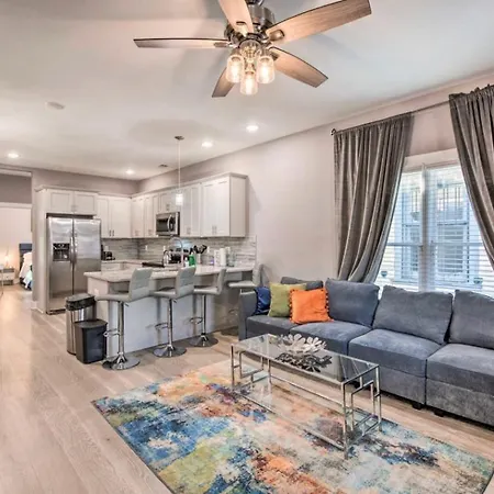 Cozy 4 Bedroom Located Right Downtown Atl